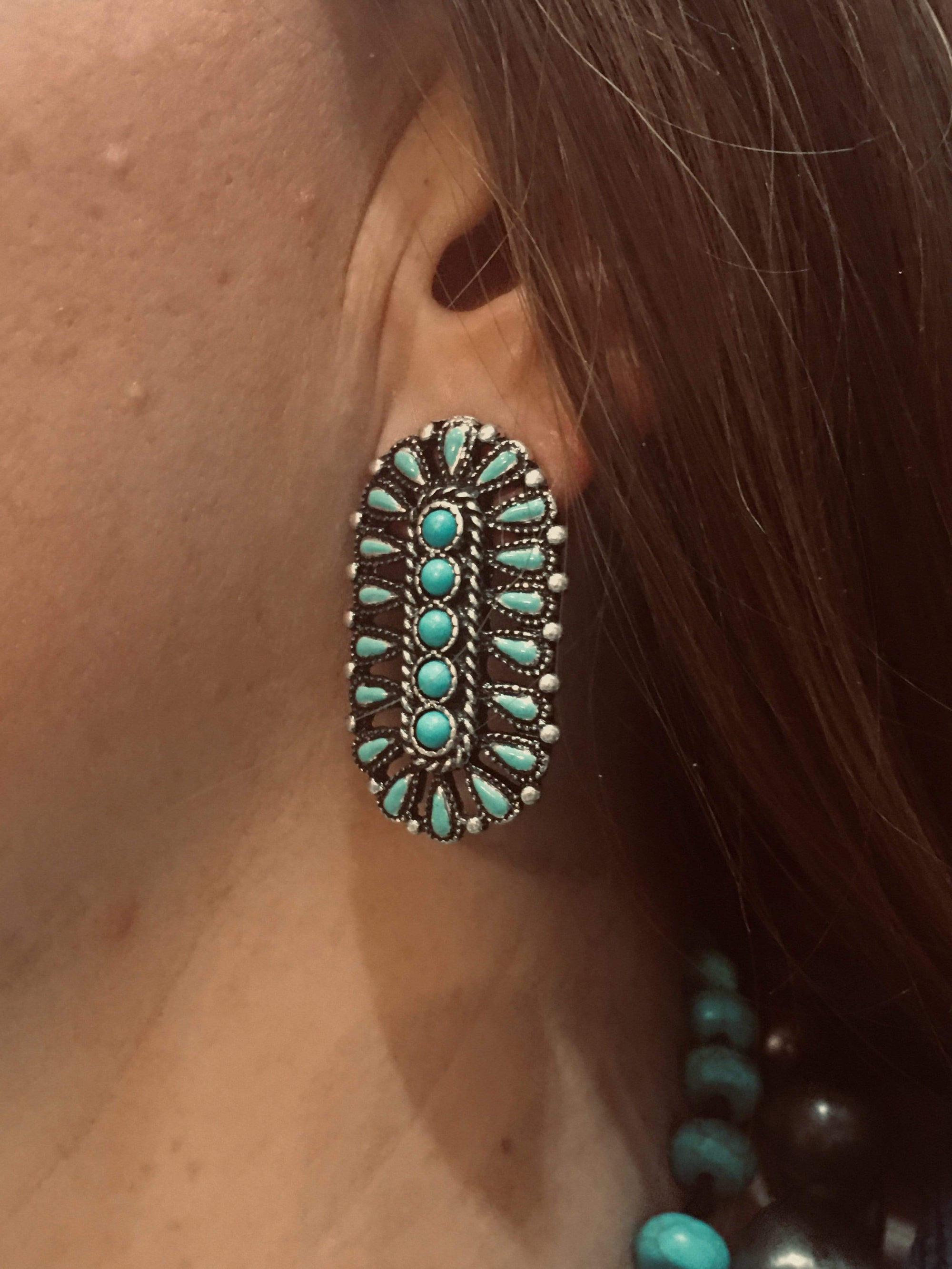 8377SWTrade Fashion Earrings Turquoise Oval Cluster Fashion Earring