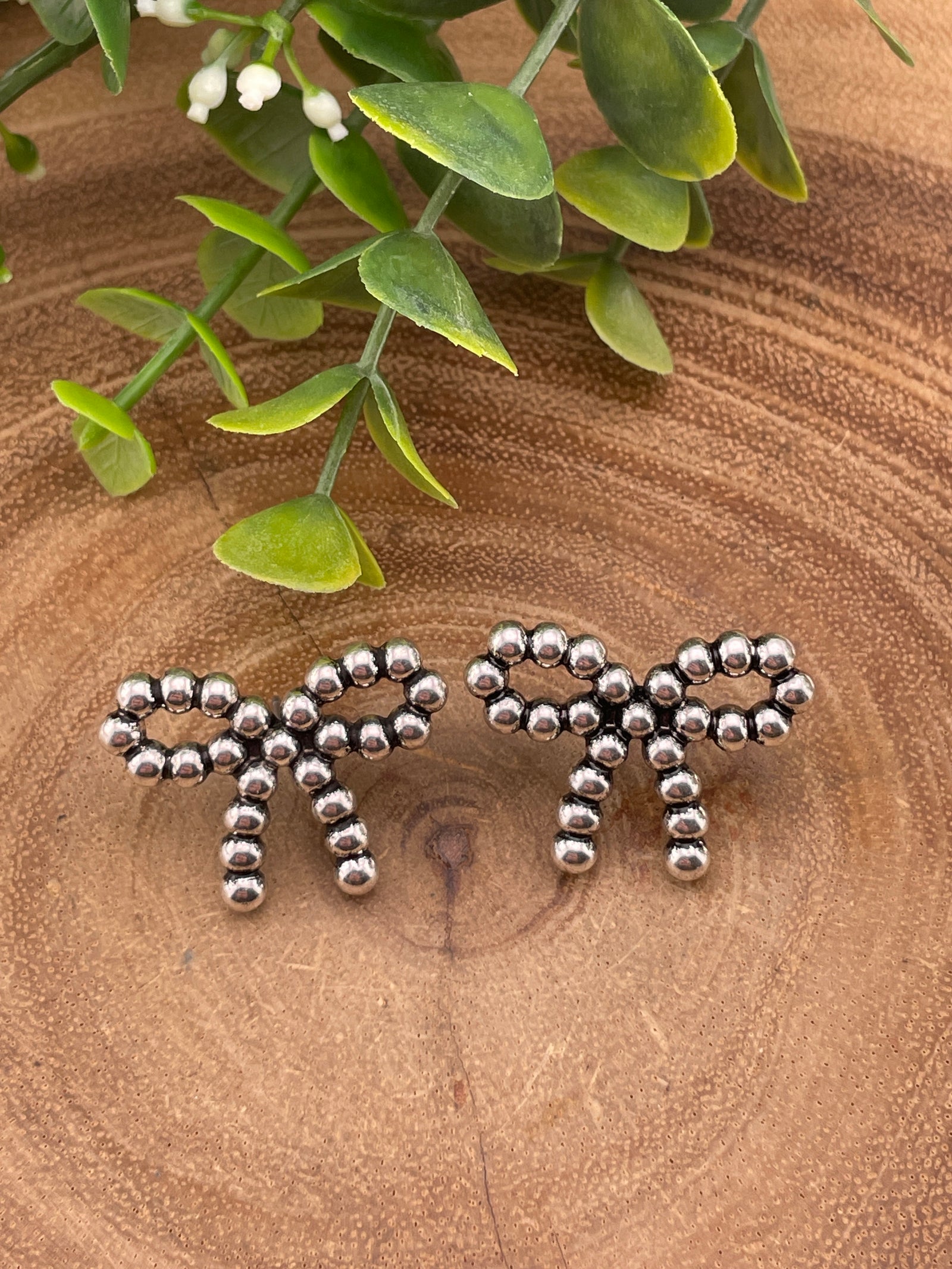 Piper Fashion Silver Bead Bow Post Earrings