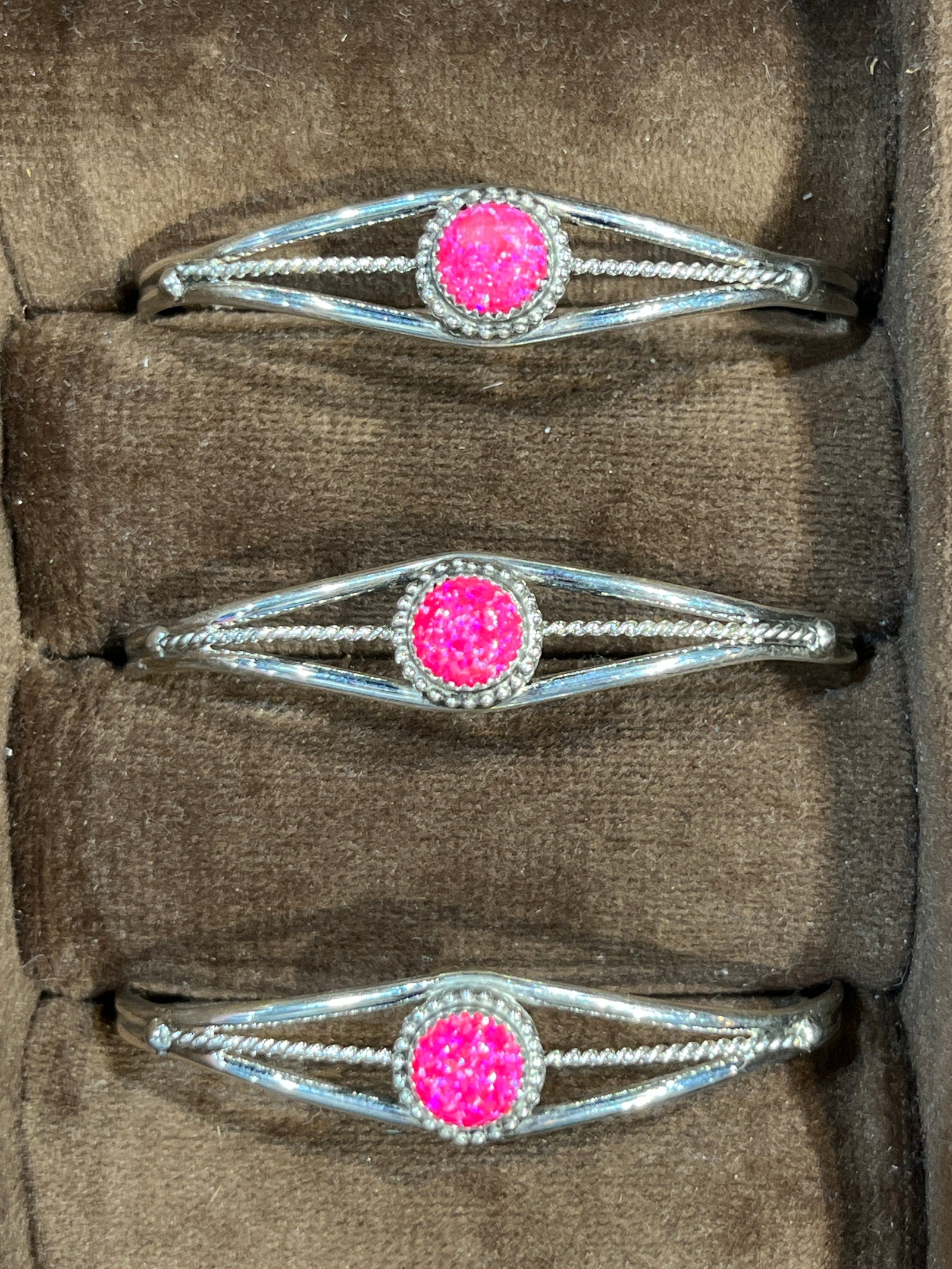 Shenandoah Sterling Center Twist Round Fire Opal Stone Cuff