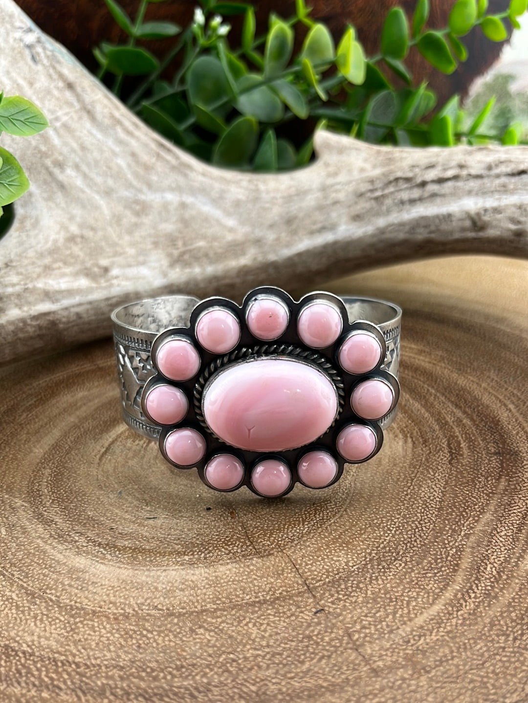 Miletin Sterling Pink Conch Stamped Cuff - Oval Center