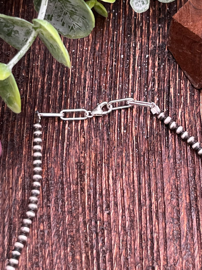 Kelly 2mm Navajo Necklace With Center Cube Bead - 16"