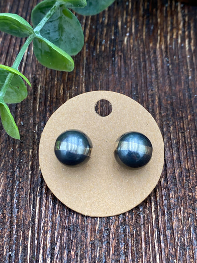 Navajo Pearl Stud Earrings