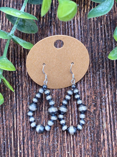 Cade 4 & 6mm Navajo Teardrop Earrings