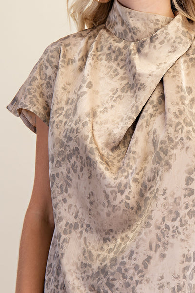 Madarin Collar Short Sleeve Top