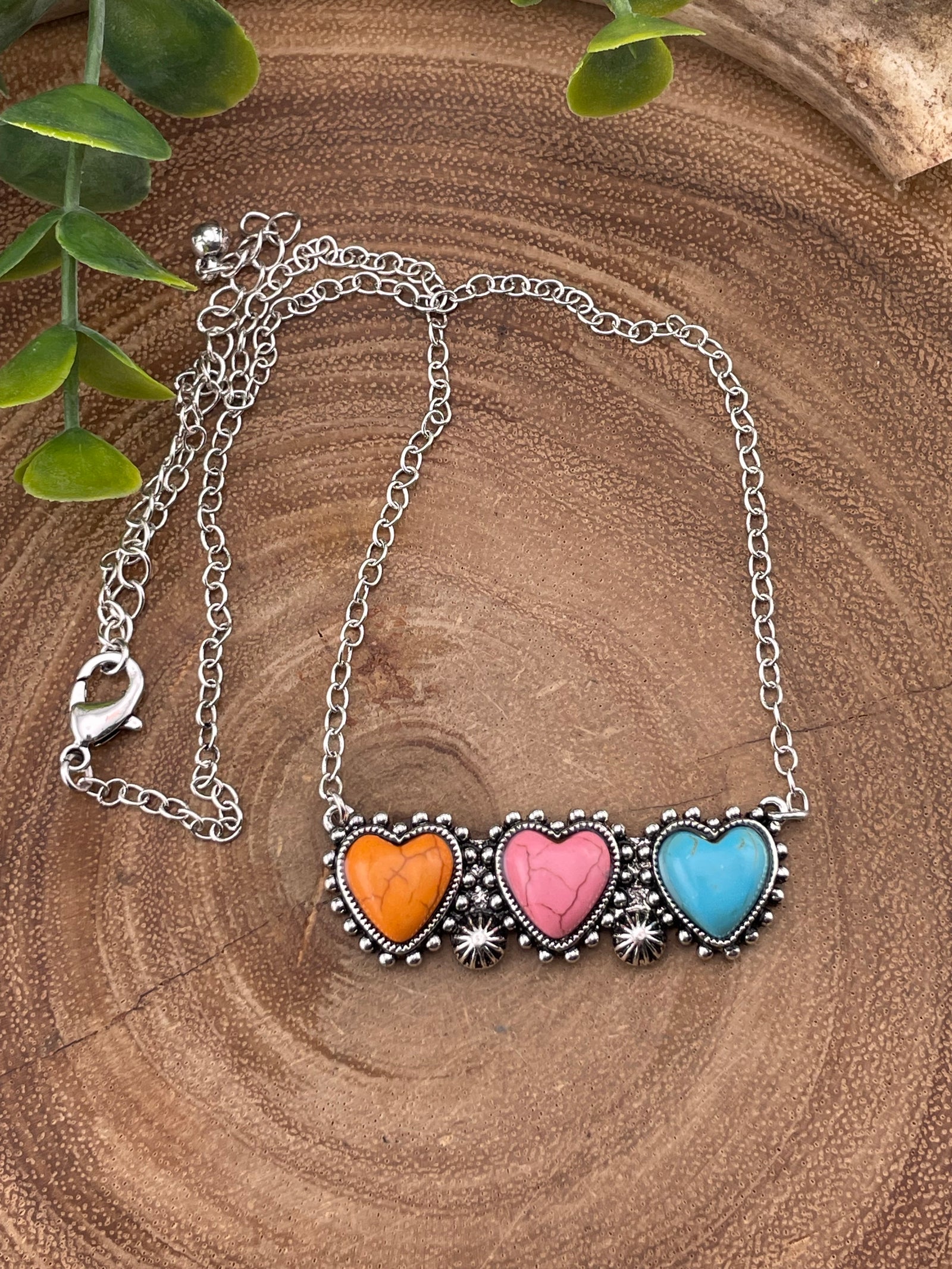 Lacey Fashion Triple Stone Heart Necklace - 18"