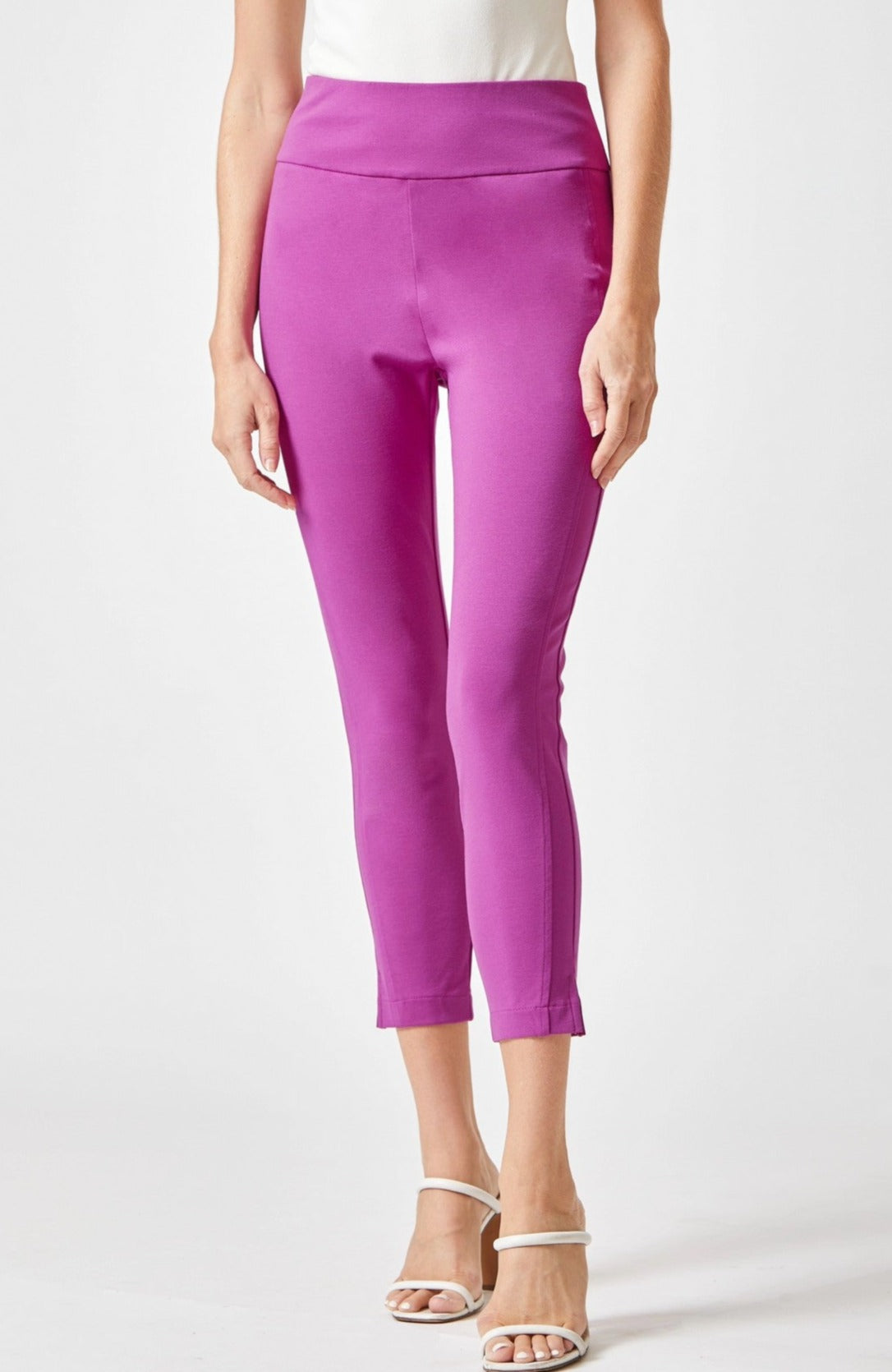 Magic Pull On Capri Pant