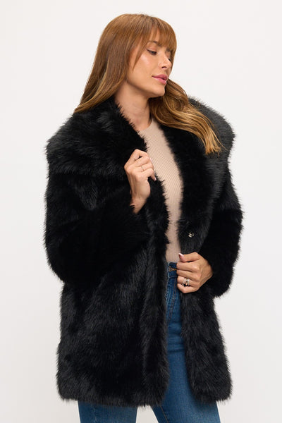 Luxe Cloud Oversized Faux Fur Coat