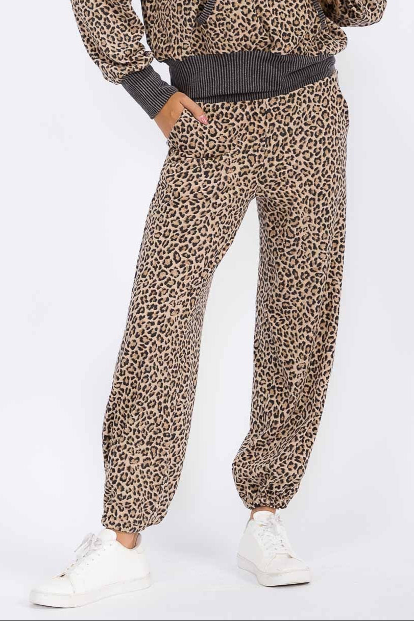Lucy Leopard Jogger Pant