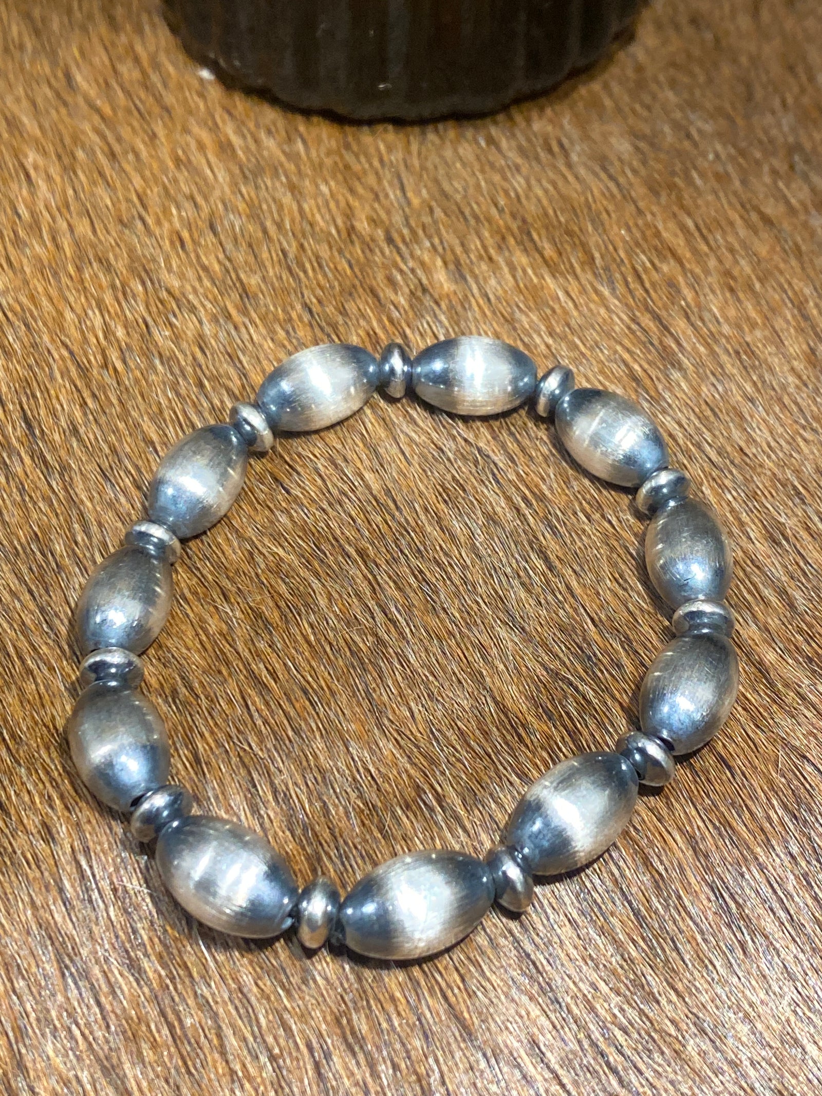 Zita Sterling Navajo Silver Melon Pearl Stretch Bracelet