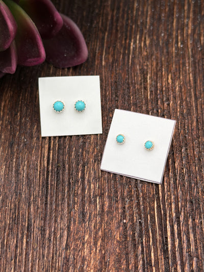 Lucy Petite Scalloped Edge Single Stone Sterling Earrings - .4mm/.3mm