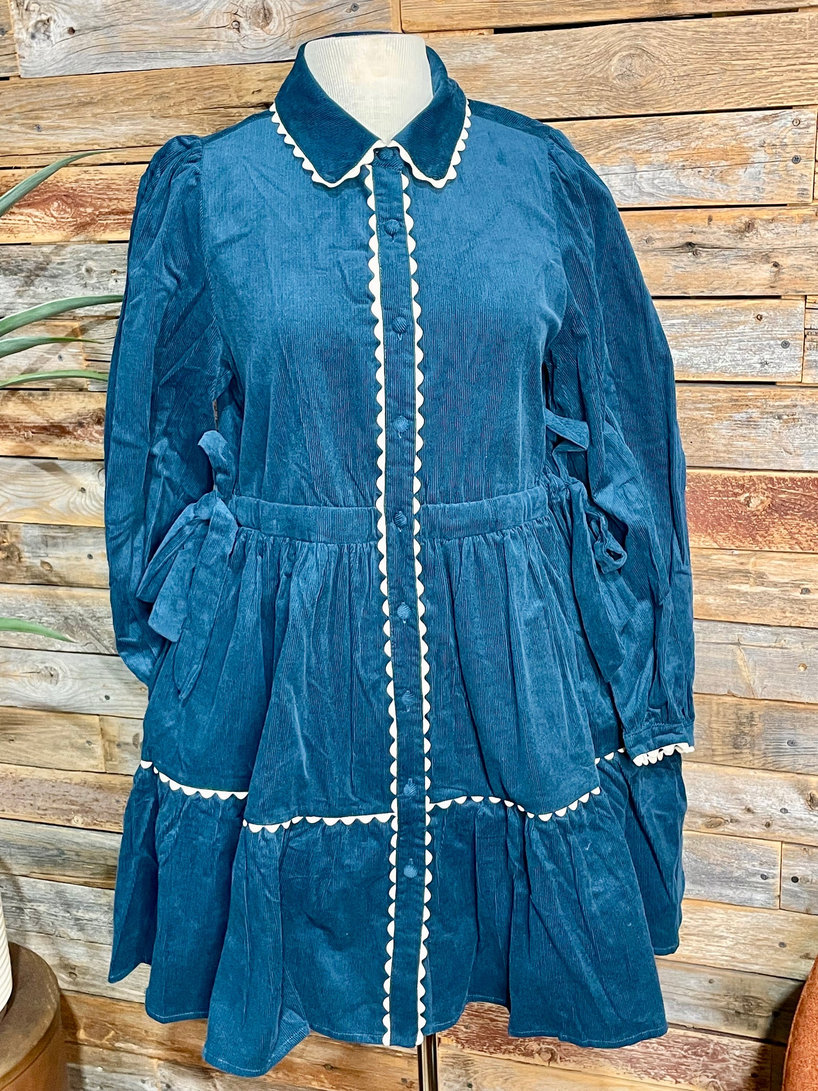 Ginger Tiered Corduroy Dress With Scalloped White Detail - Teal