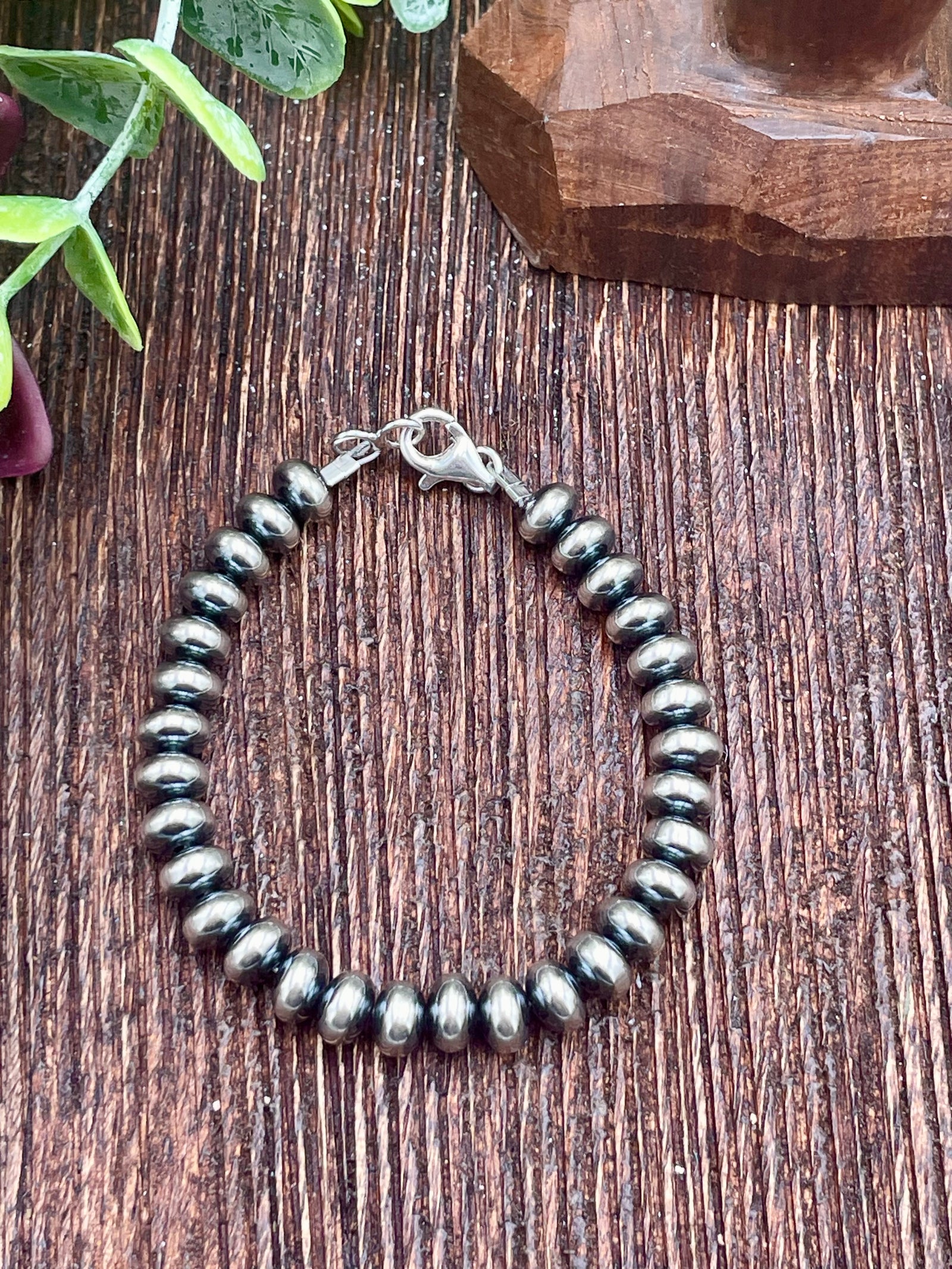 Vienna 8mm Rondelle Navajo Bracelet