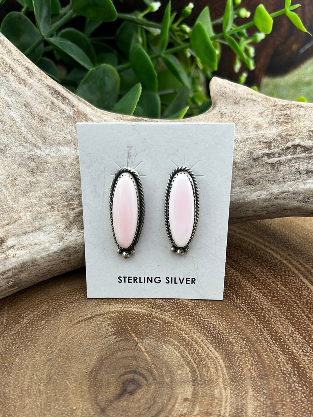 Avey Sterling Pink Conch Oval Post Earrings