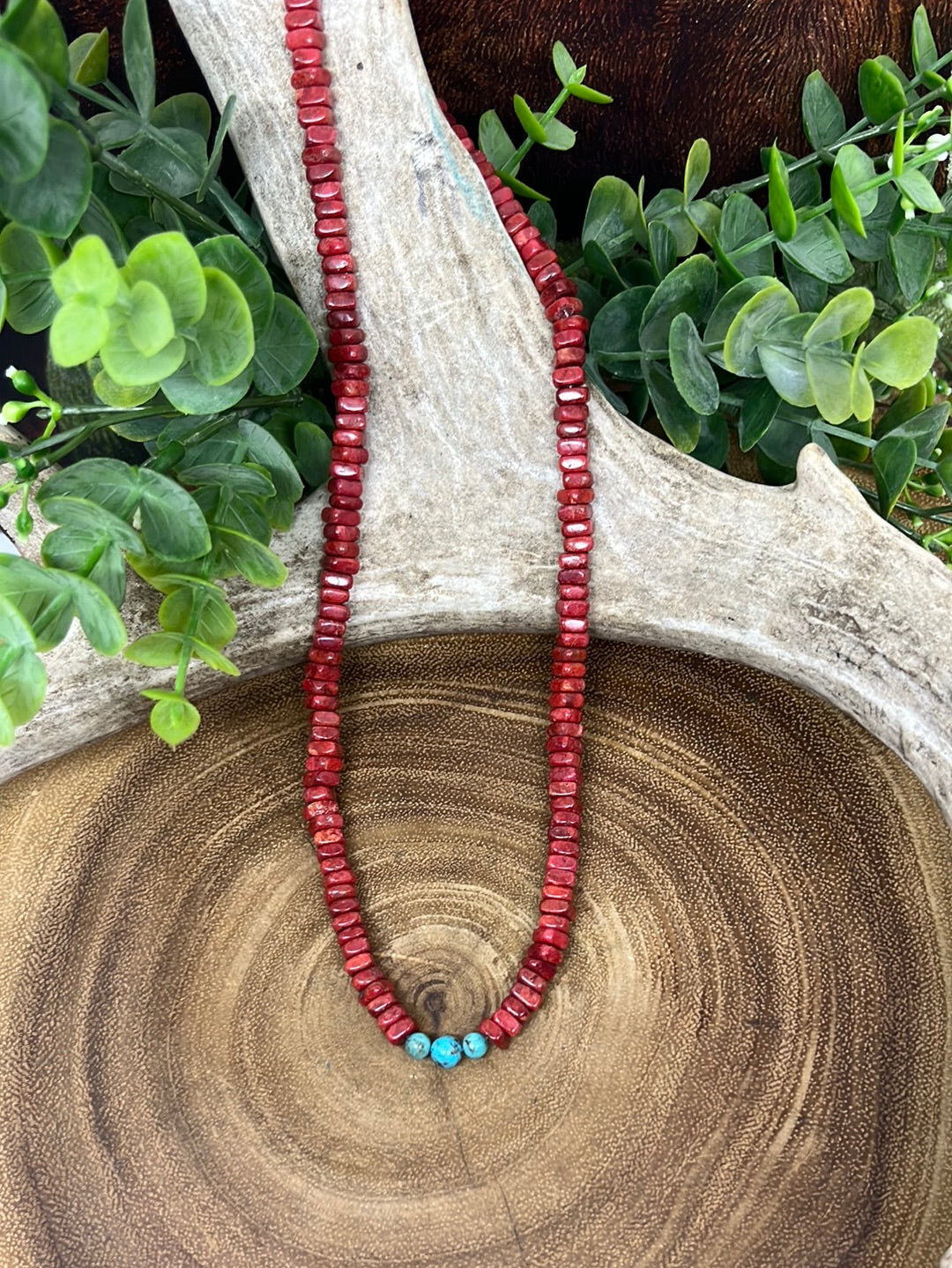 Lively Red Spiny Necklace With 3 Center Turquoise Beads - 18"
