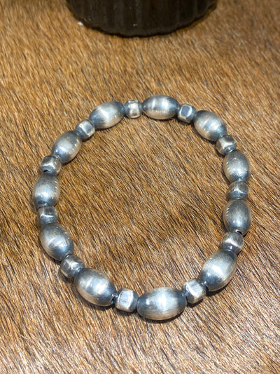 Zita Sterling Navajo Silver Melon Pearl Stretch Bracelet