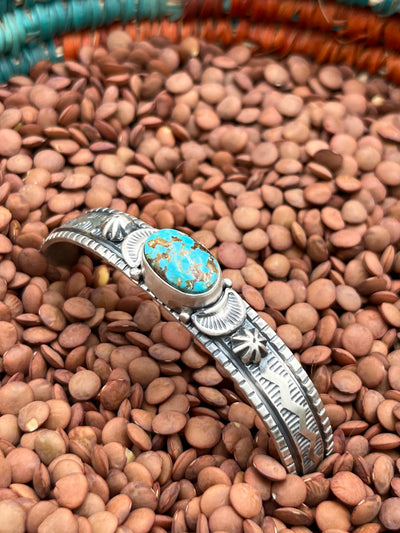 Folio Single Stone Stamped Burst Cuff