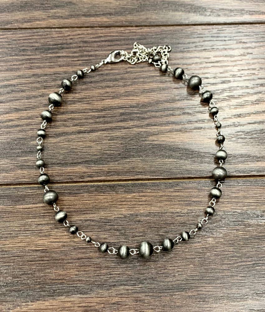 Medlin Fashion Silver Link Varied Navajo Bead Necklace - 16"