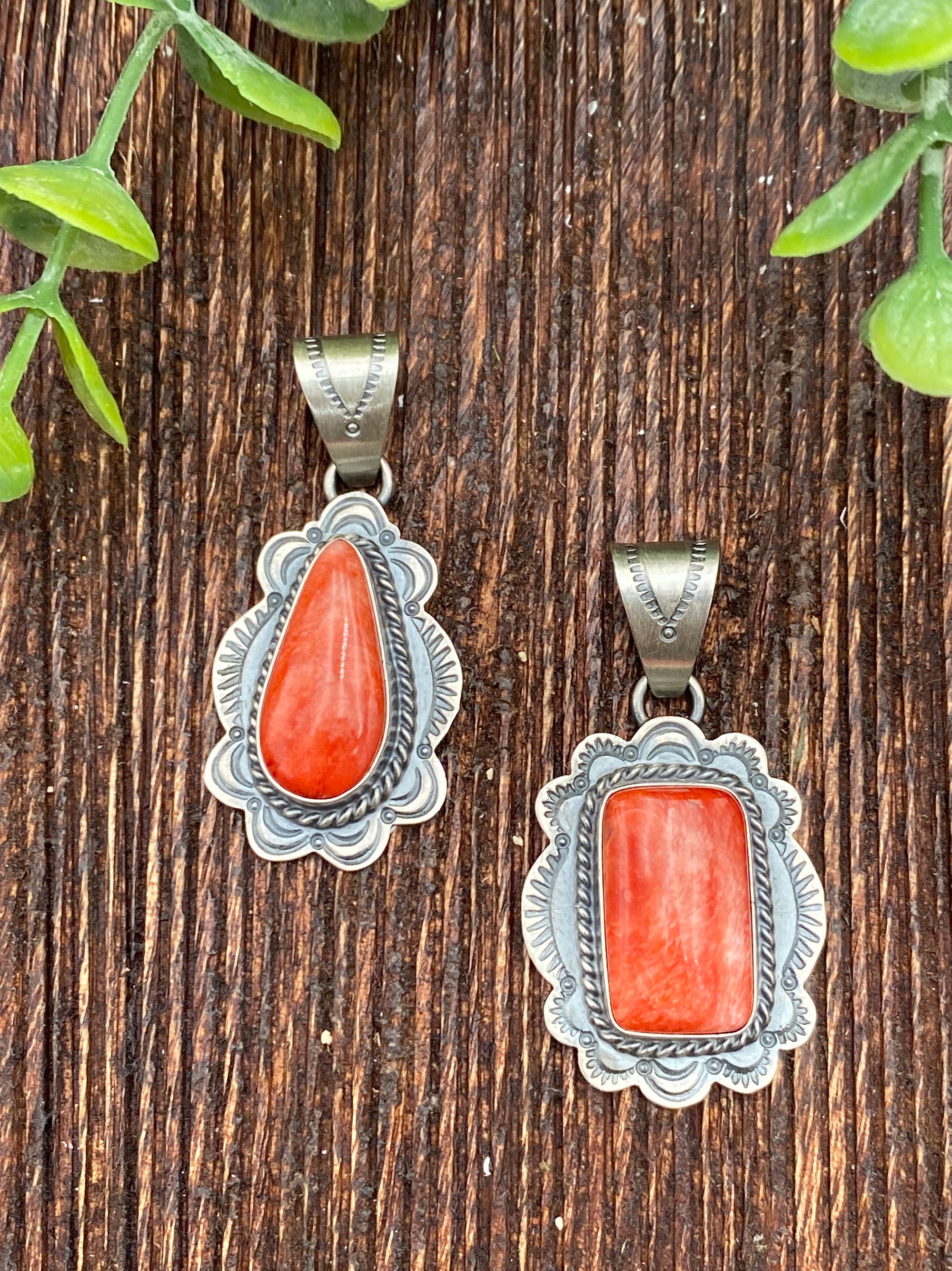 Clarkson Sterling Scallop Framed Spiny Pendant - Red