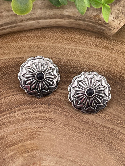 Blaine Scalloped Round Concho Earring With Center Stone