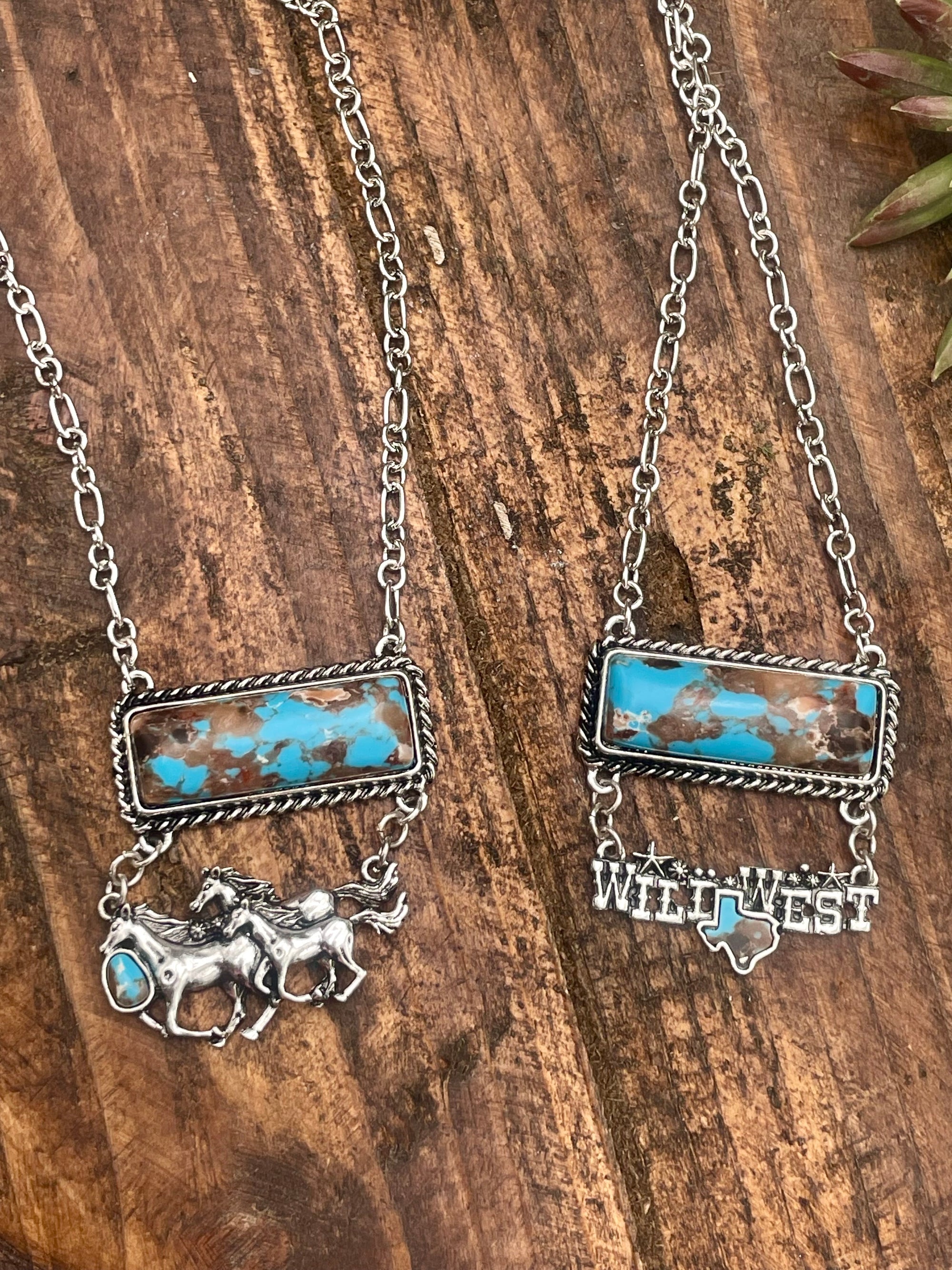 Akron Fashion Bar Necklace With Western Drop - Turquoise
