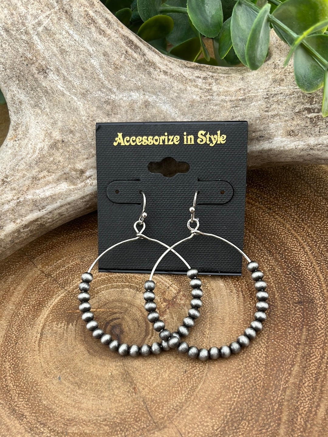 Empetrum Fashion 3mm Wire Navajo Pearl Hoop Earrings - 1.6"