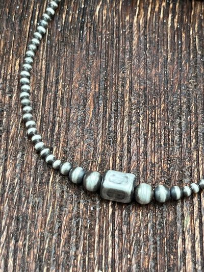 Kelly 2mm Navajo Necklace With Center Cube Bead - 16"