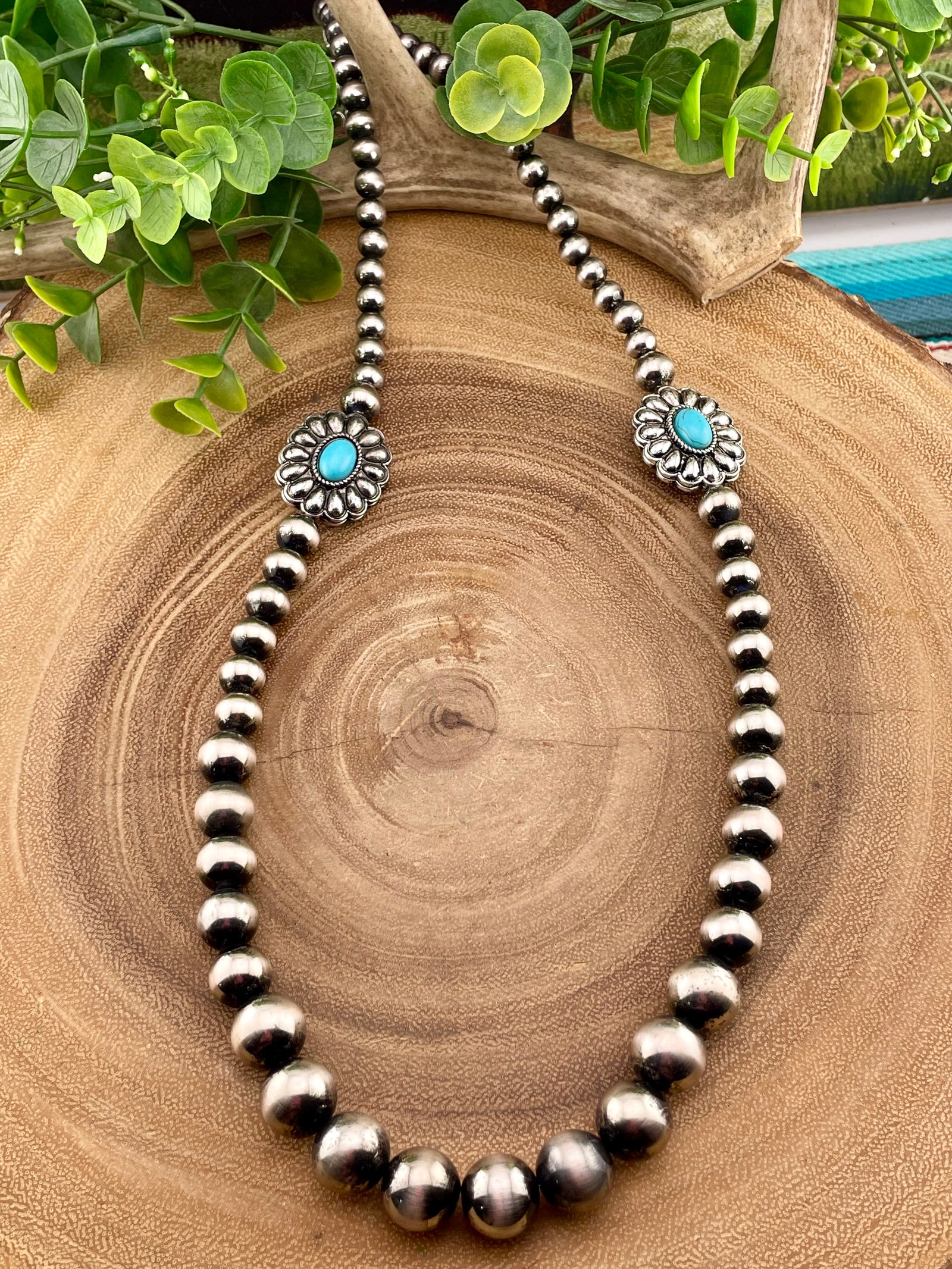 Lexi Fashion Silver Pearl & Concho Necklace