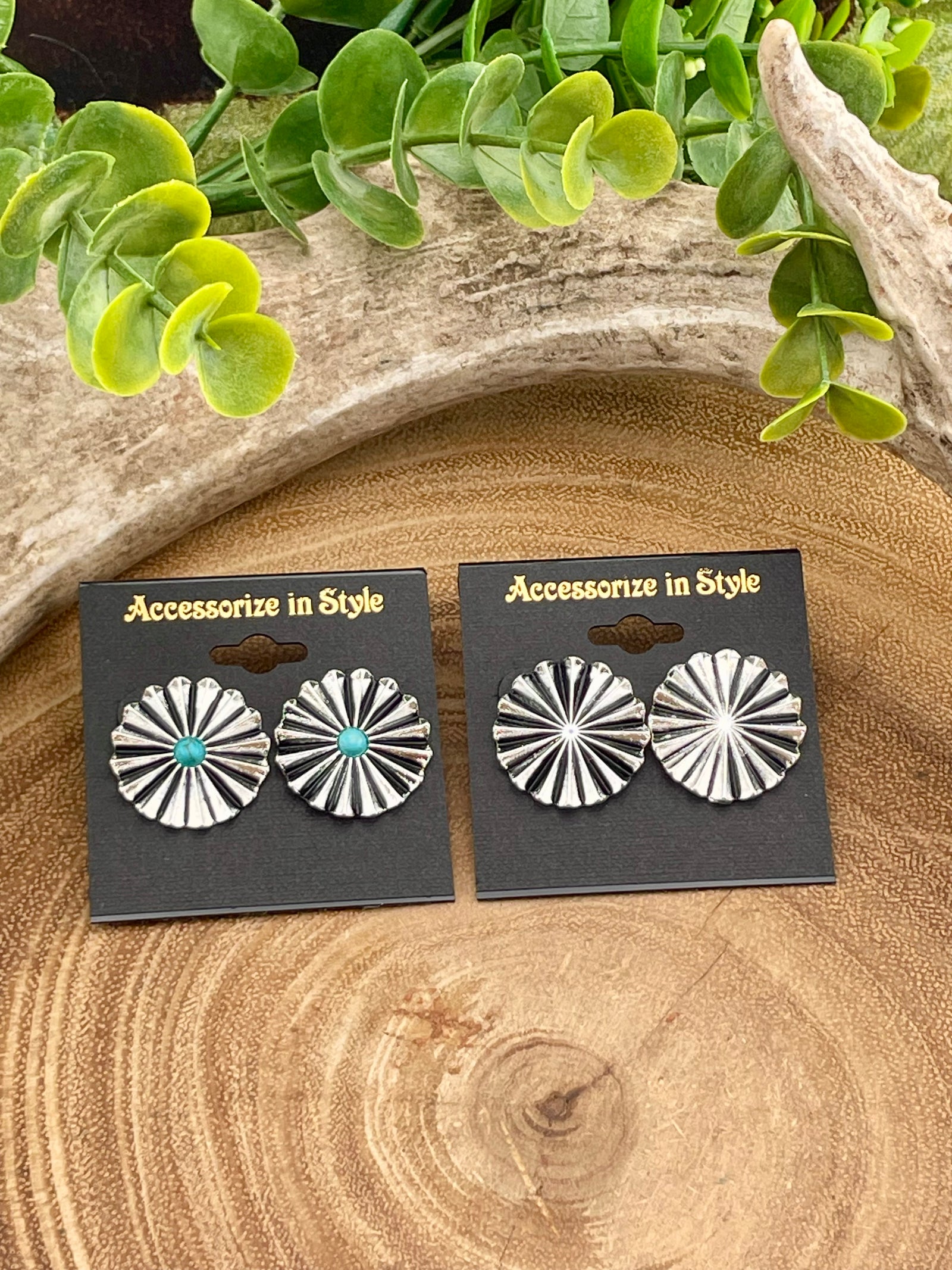 Bristol Fashion Round Fan Concho Earring