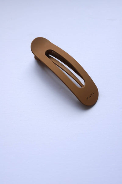 OVERSIZED LAY DOWN CLAWS ( 33 COLORS )