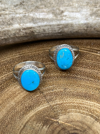 Sky Blue Silver Roped Single Stone Turquoise Ring