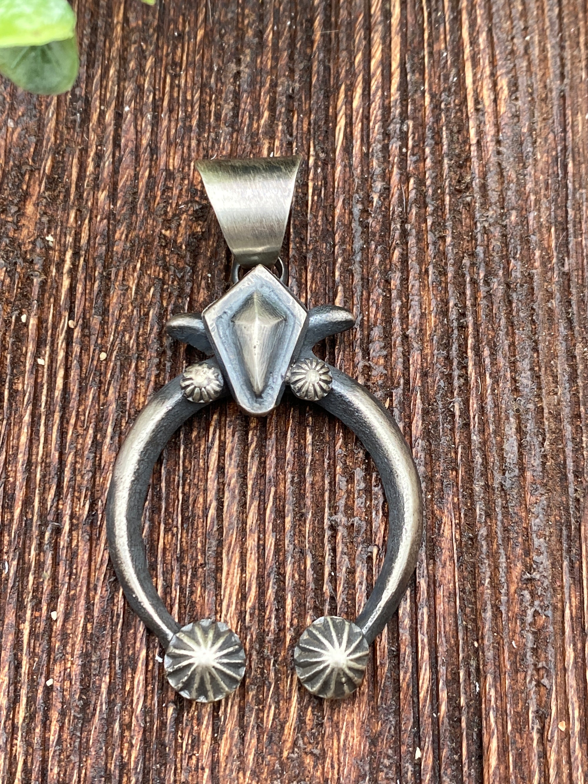 Round Table Sterling Naja Burst Pendant