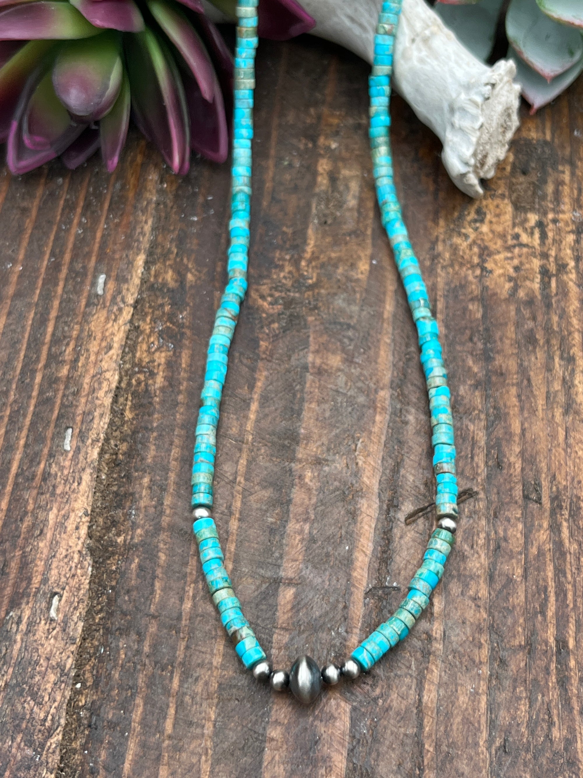 Martinsville Turquoise Heishi Necklace With Center Navajo Saucer Beads 18