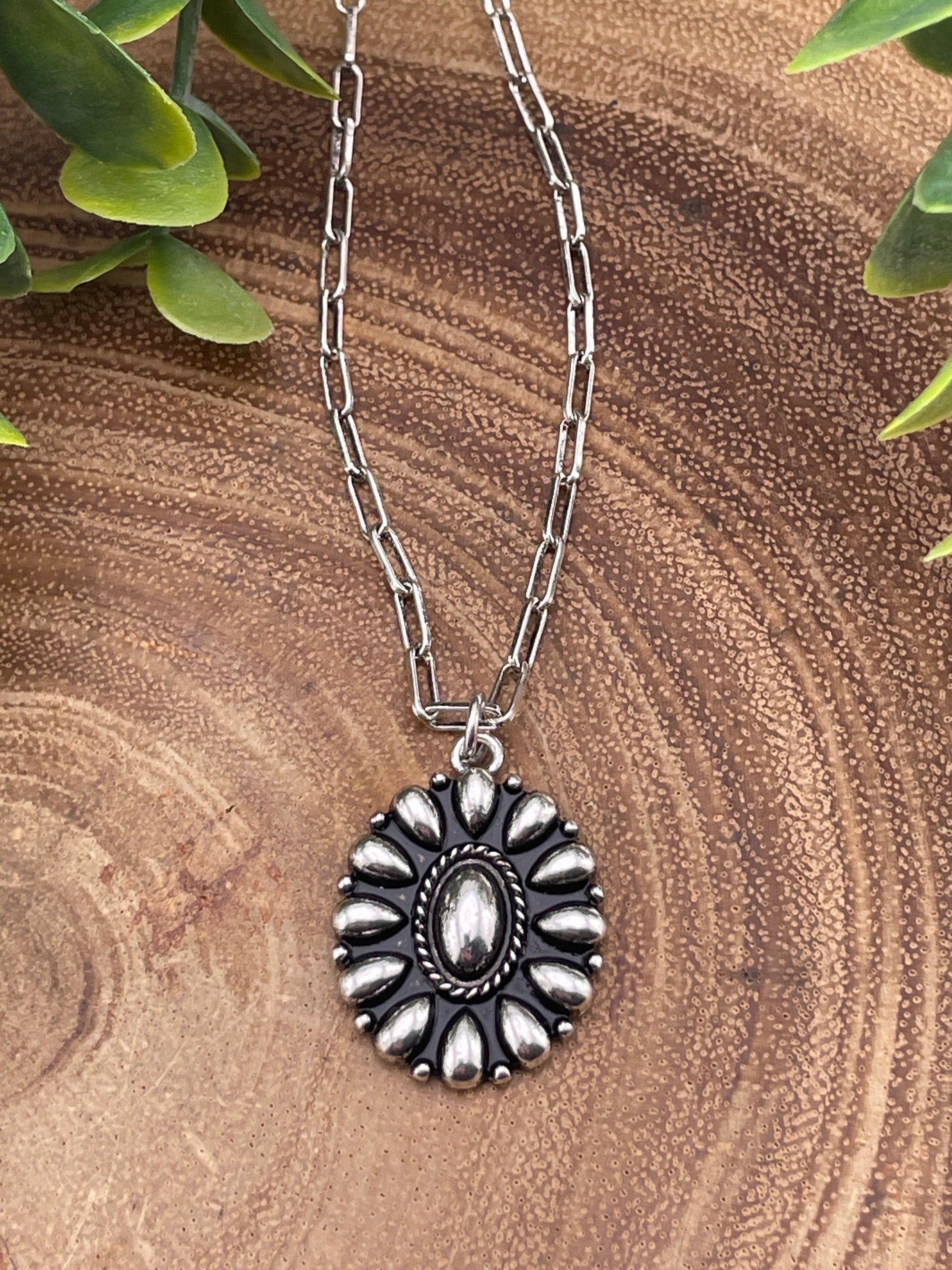 Marnie Silver Flower Fashion Necklace