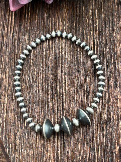 Lisa 4mm Navajo Stretch Bracelet With Large Center Beads