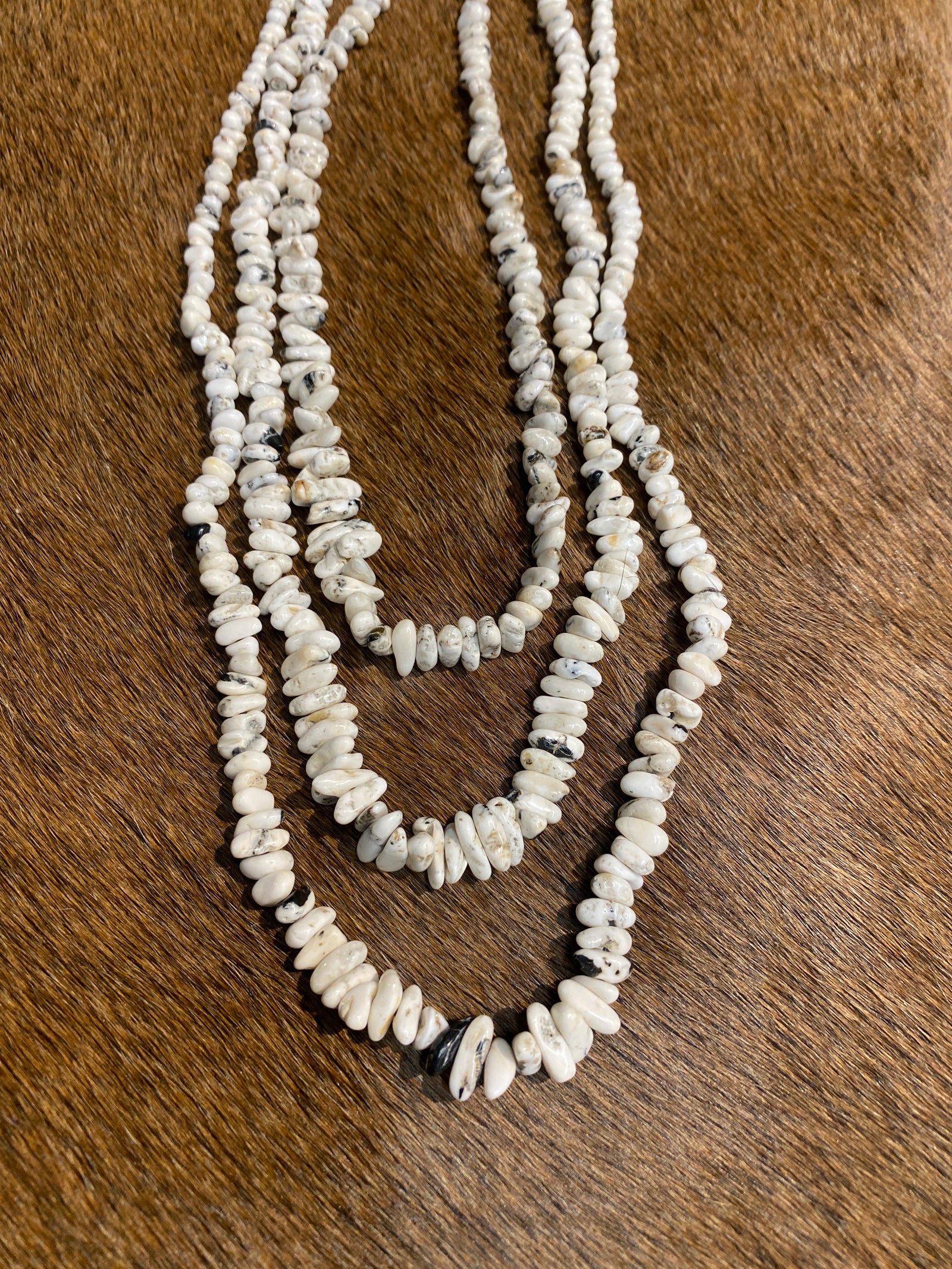 Maui Tumbled White Buffalo & Heishi Necklace - 22"