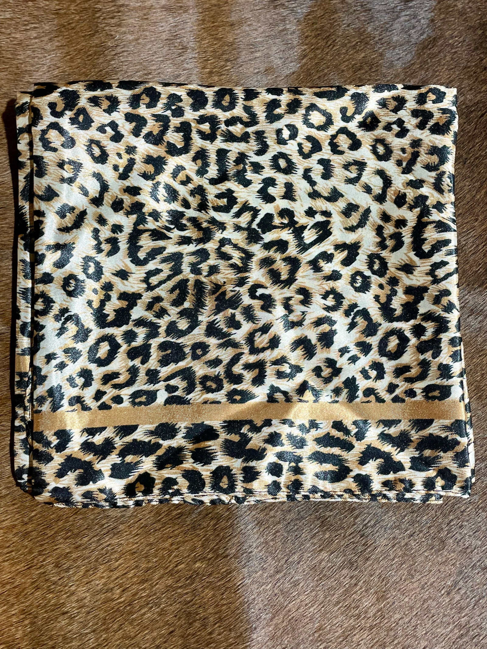 Gold Stripe 35"x35" Animal Wildrag