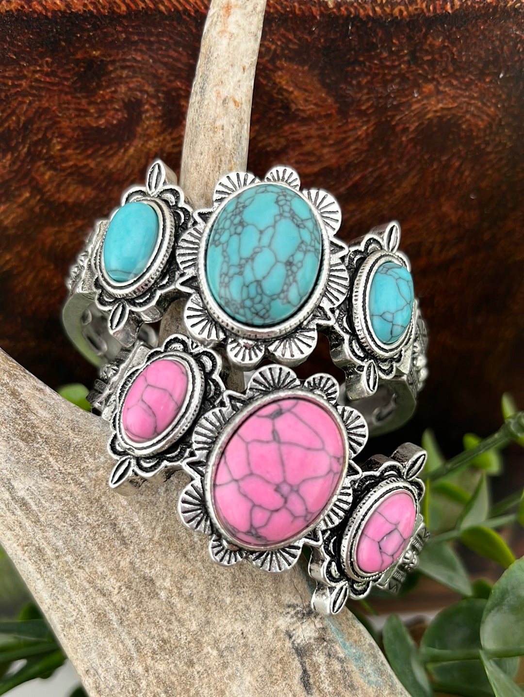 Kennedy Triple Oval Stone Silver Burst Stretch Bracelet