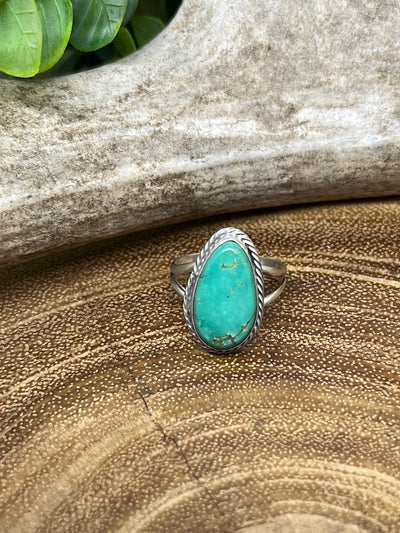 Dolly Roped Single Stone Turquoise Ring