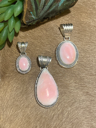 Bellview Assorted Pink Conch Single Stone Sterling Pendants