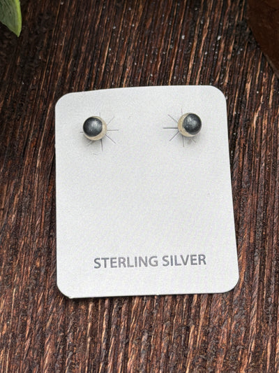 Topscore Sterling Navajo Pearl Studs 5-6mm