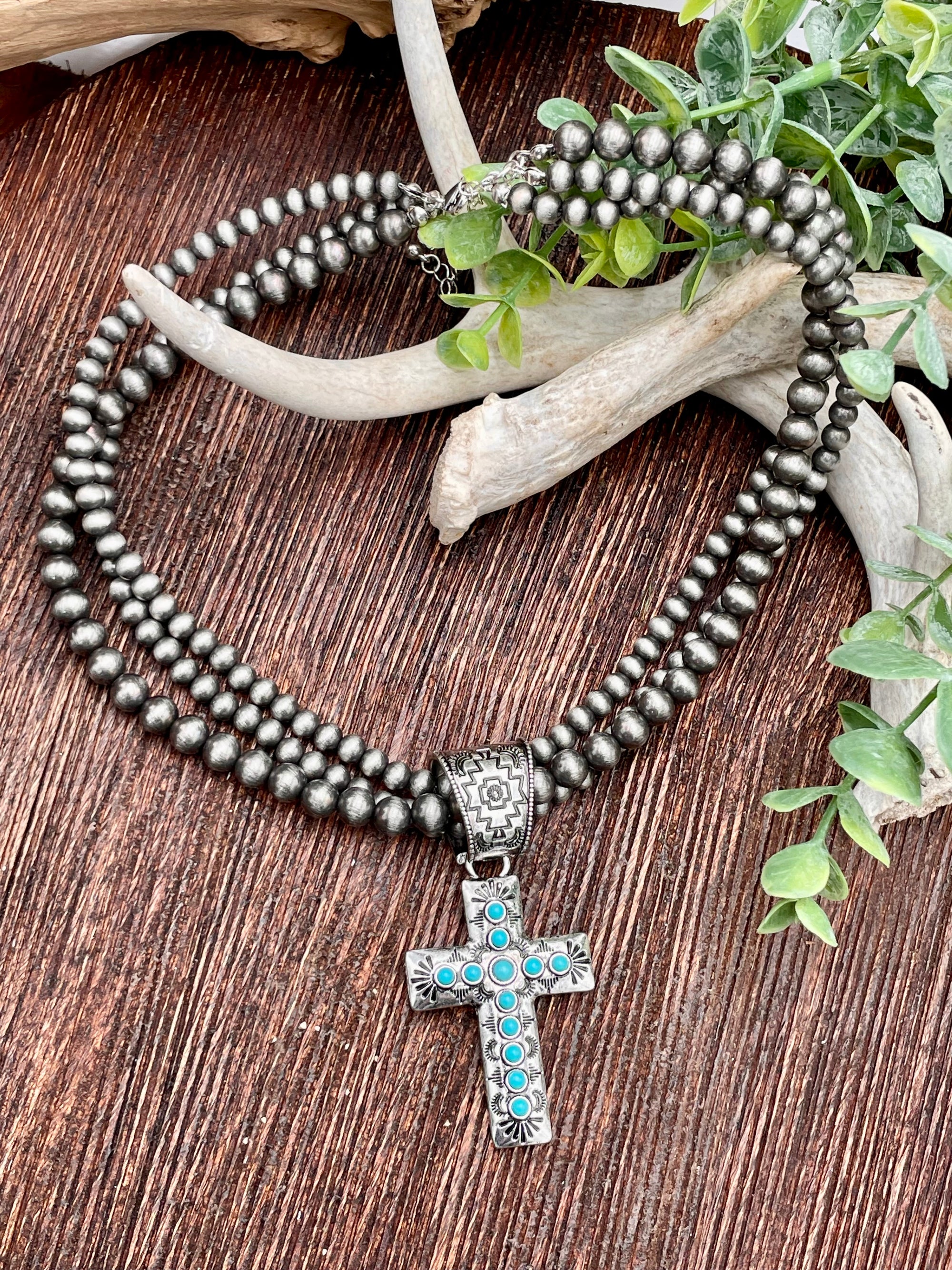 Risotto Fashion 3 Strand Navajo Necklace With Turquoise Cross Pendant - 18"