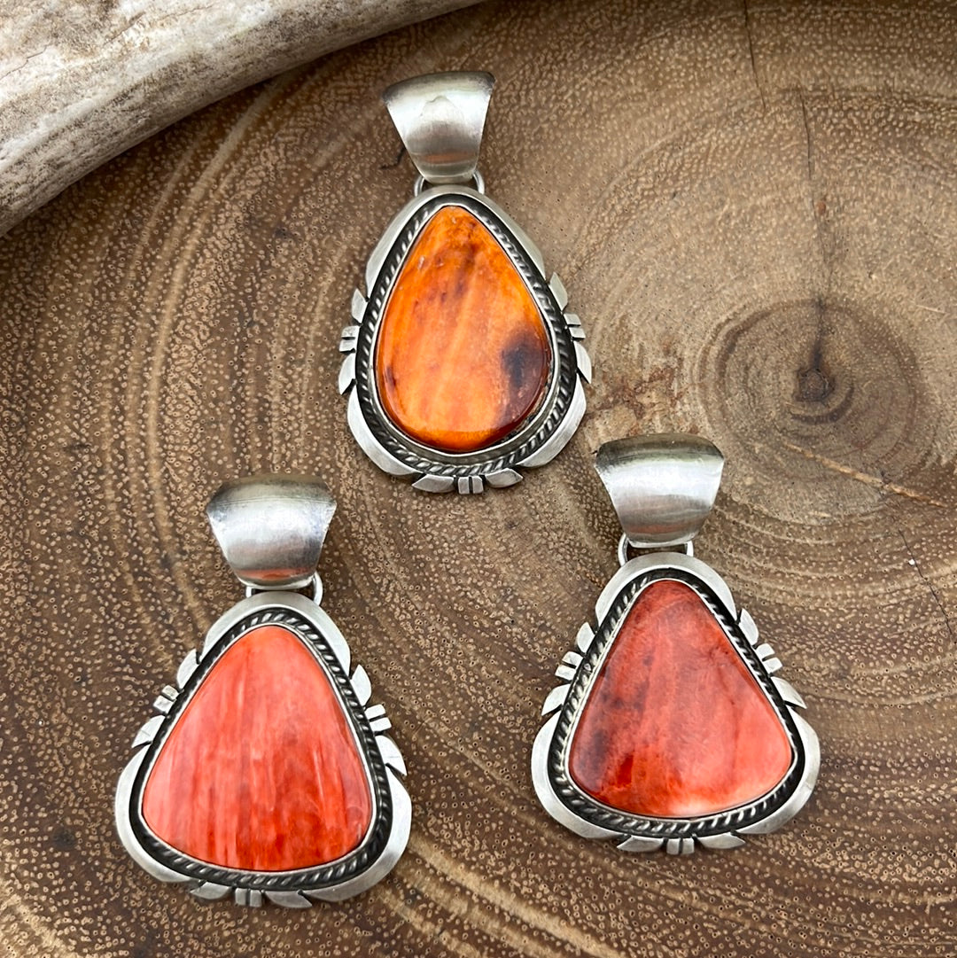 Annie Sterling Orange Spiny Oyster Pendant