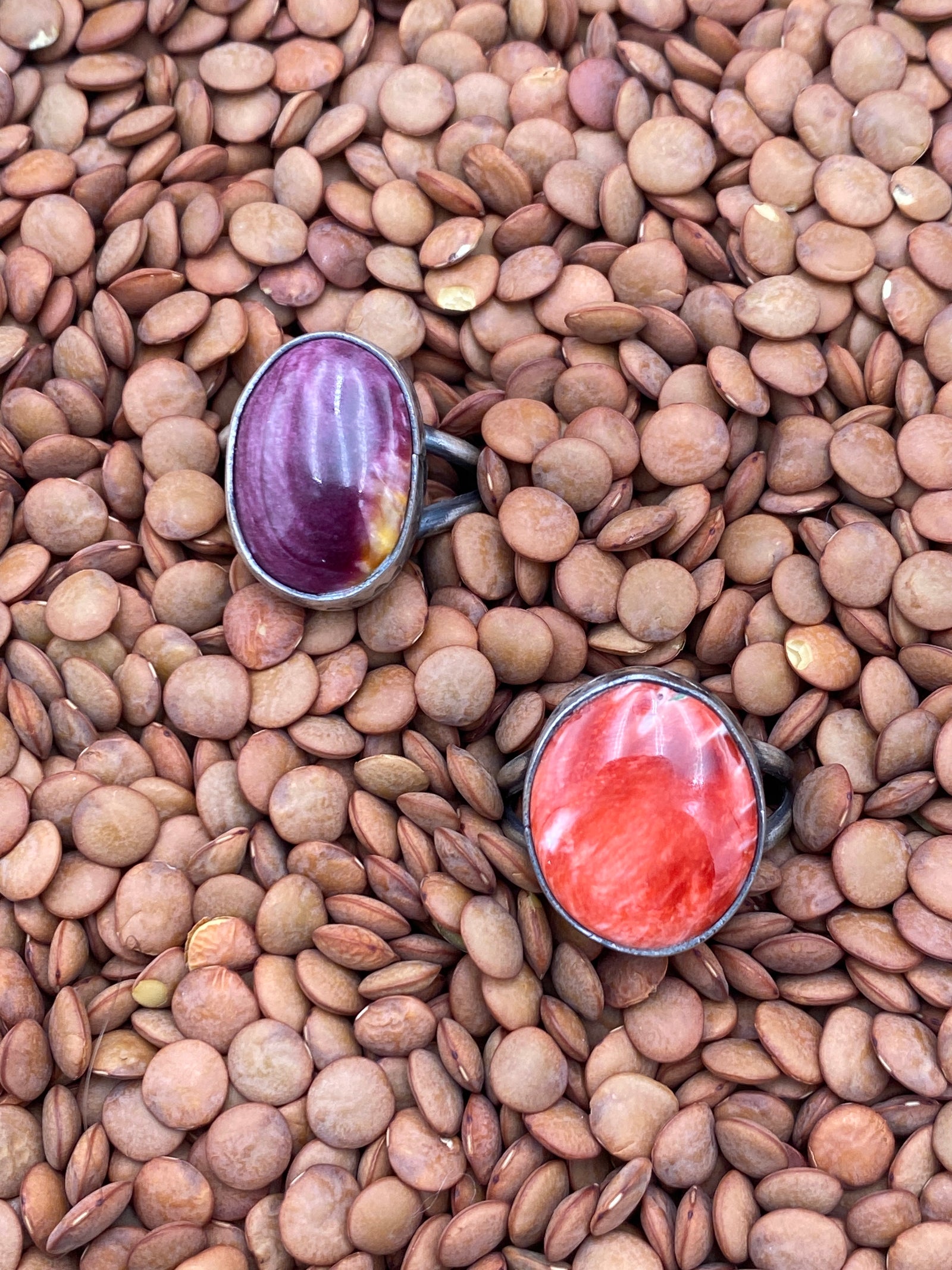 Mona Stamped Frame Spiny Oyster Ring - 9