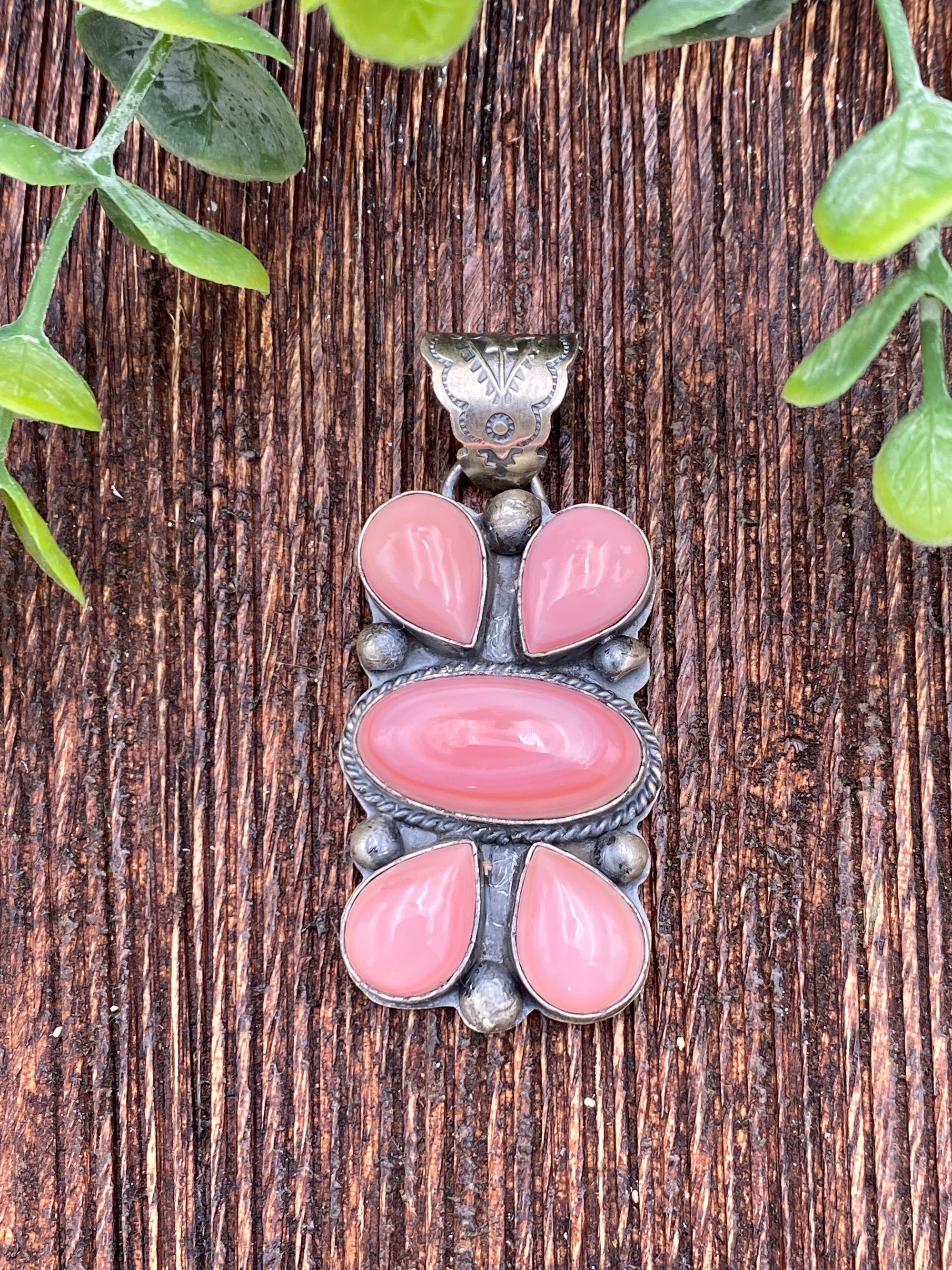 Reign 5 Stone Pink Conch Sterling Pendant