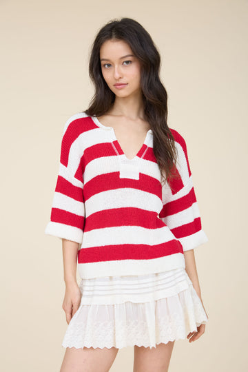 WIDE STRIPE RAW SPLIT NECK SHORT SLEEVE SWEATER