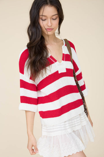 WIDE STRIPE RAW SPLIT NECK SHORT SLEEVE SWEATER