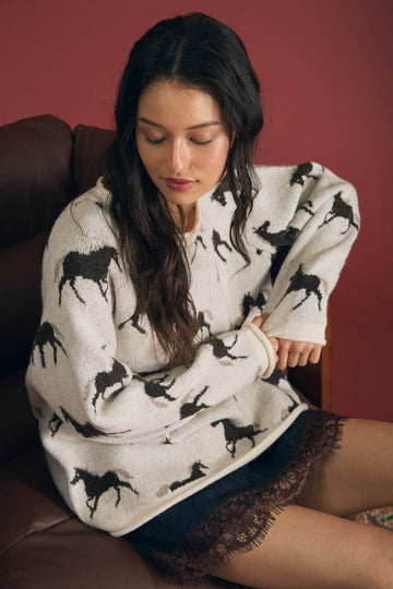 HORSE JACQUARD RAW TRIM LONG SLEEVE KNIT SWEATER