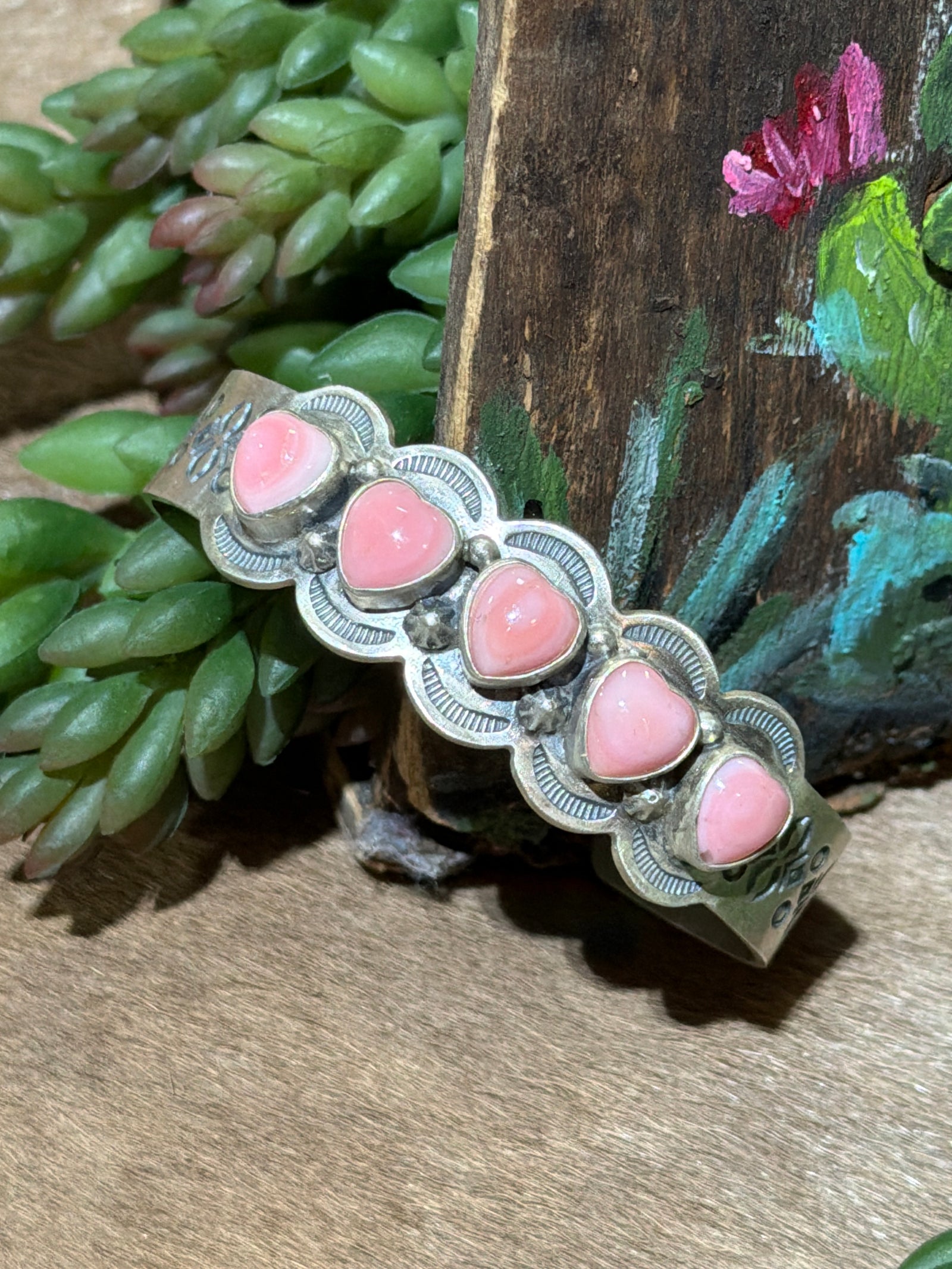 Valentina 5 Heart Pink Conch Sterling Cuff