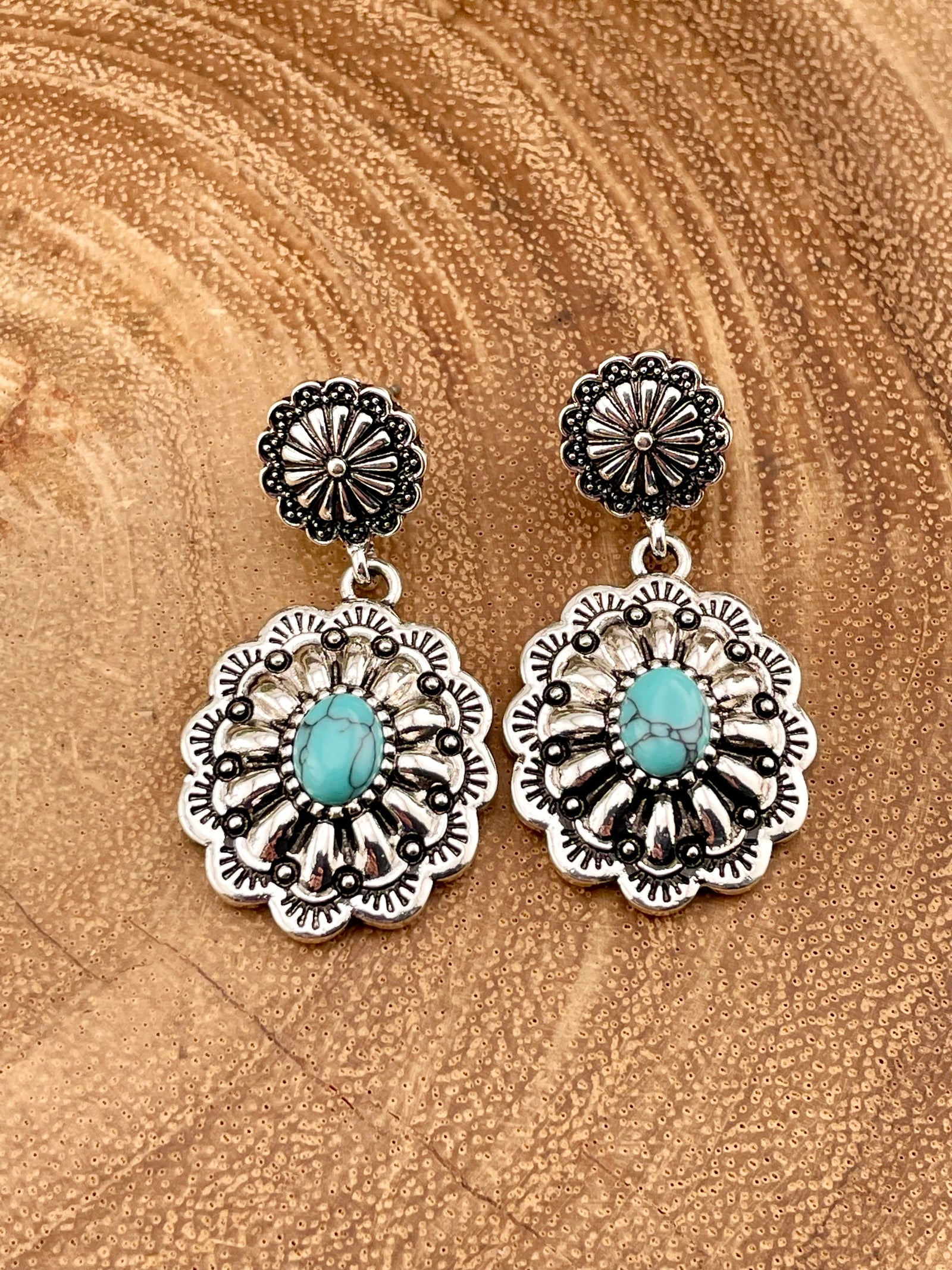Guliana Double Scalloped Concho Earrings - Turquoise