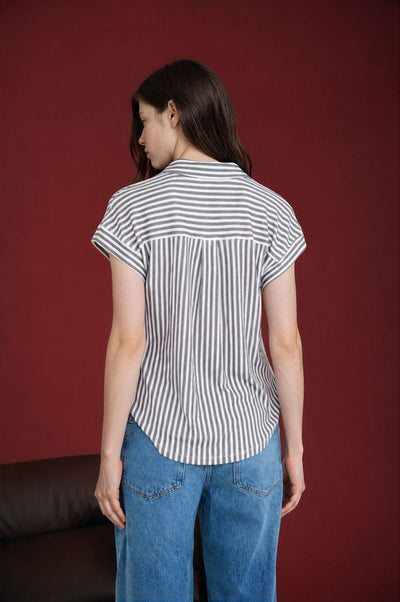 STRIPE COLLARED SHORT SLEEVE BUTTON DOWN TOP